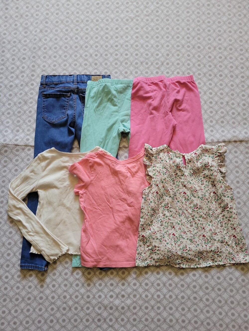 Girls Bundle - Picture 2 of 6